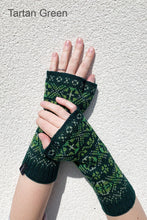 Load image into Gallery viewer, Aunty Mays Fair Isle Wrist Warmers