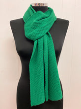 Load image into Gallery viewer, Tuck Stitch Scarf