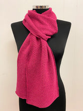 Load image into Gallery viewer, Tuck Stitch Scarf