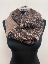 Load image into Gallery viewer, Aunty Mays Fair Isle Snood