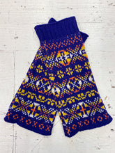 Load image into Gallery viewer, Aunty Mays Fair Isle Wrist Warmers