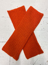 Load image into Gallery viewer, Tuck Stitch Wrist Warmers