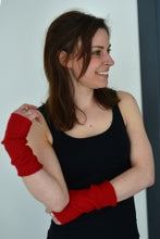 Load image into Gallery viewer, Tuck Stitch Wrist Warmers
