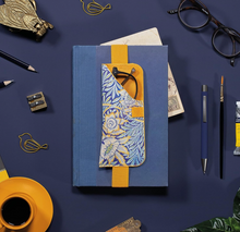 Load image into Gallery viewer, V&amp;A Glasses Case - Morris Tulip &amp; Willow
