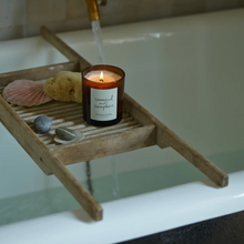 Load image into Gallery viewer, Plum &amp; Ashby Seaweed &amp; Samphire Candle
