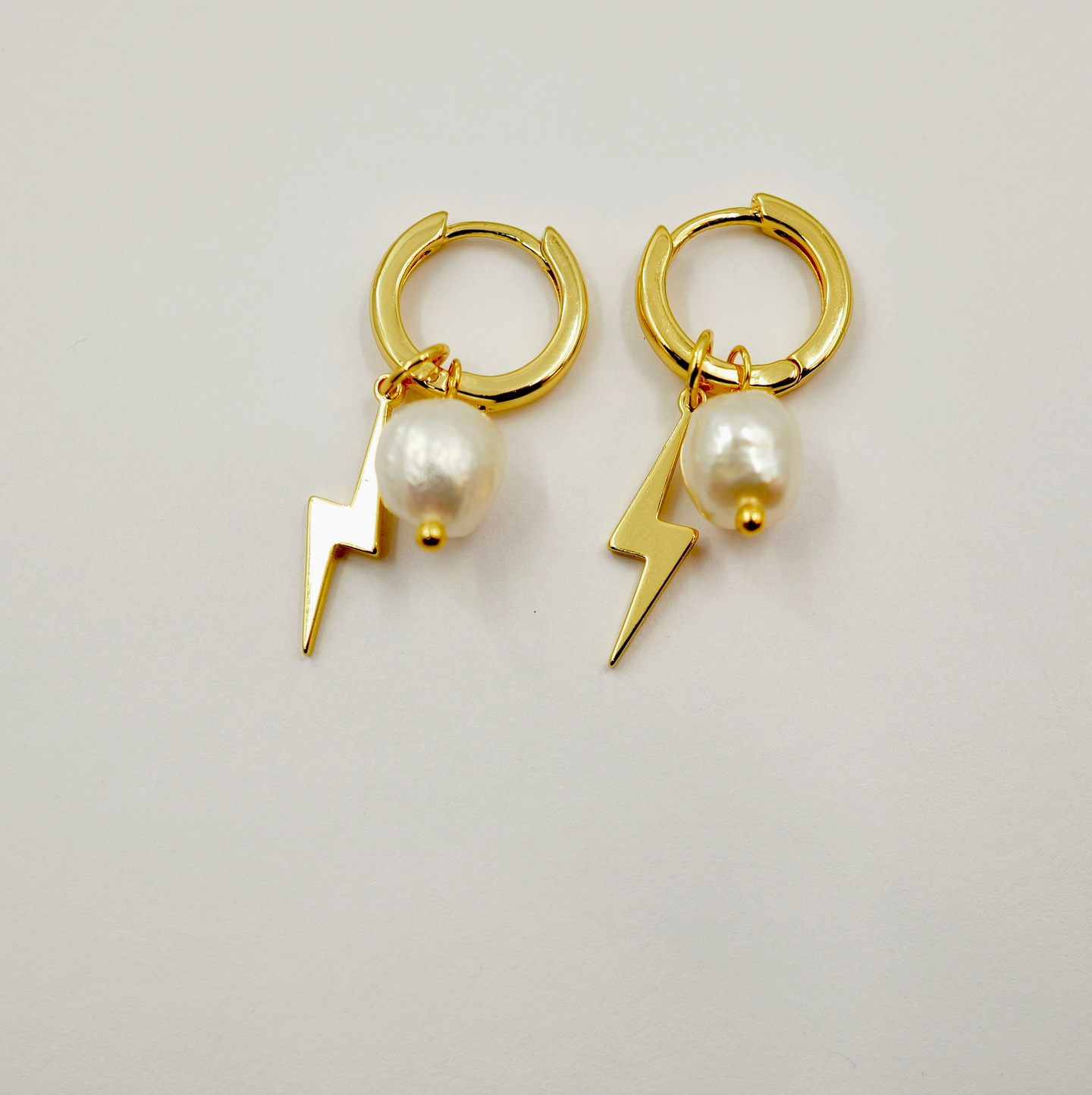 Copper Bee Pearl & Lightning Earrings
