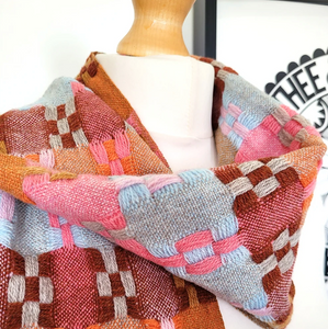 Aamos Mermaids Purse Scarf - Peach