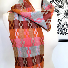 Load image into Gallery viewer, Aamos Mermaids Purse Scarf - Peach
