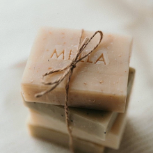 Load image into Gallery viewer, Mella - Scottish Honey &amp; Oatmeal Soap
