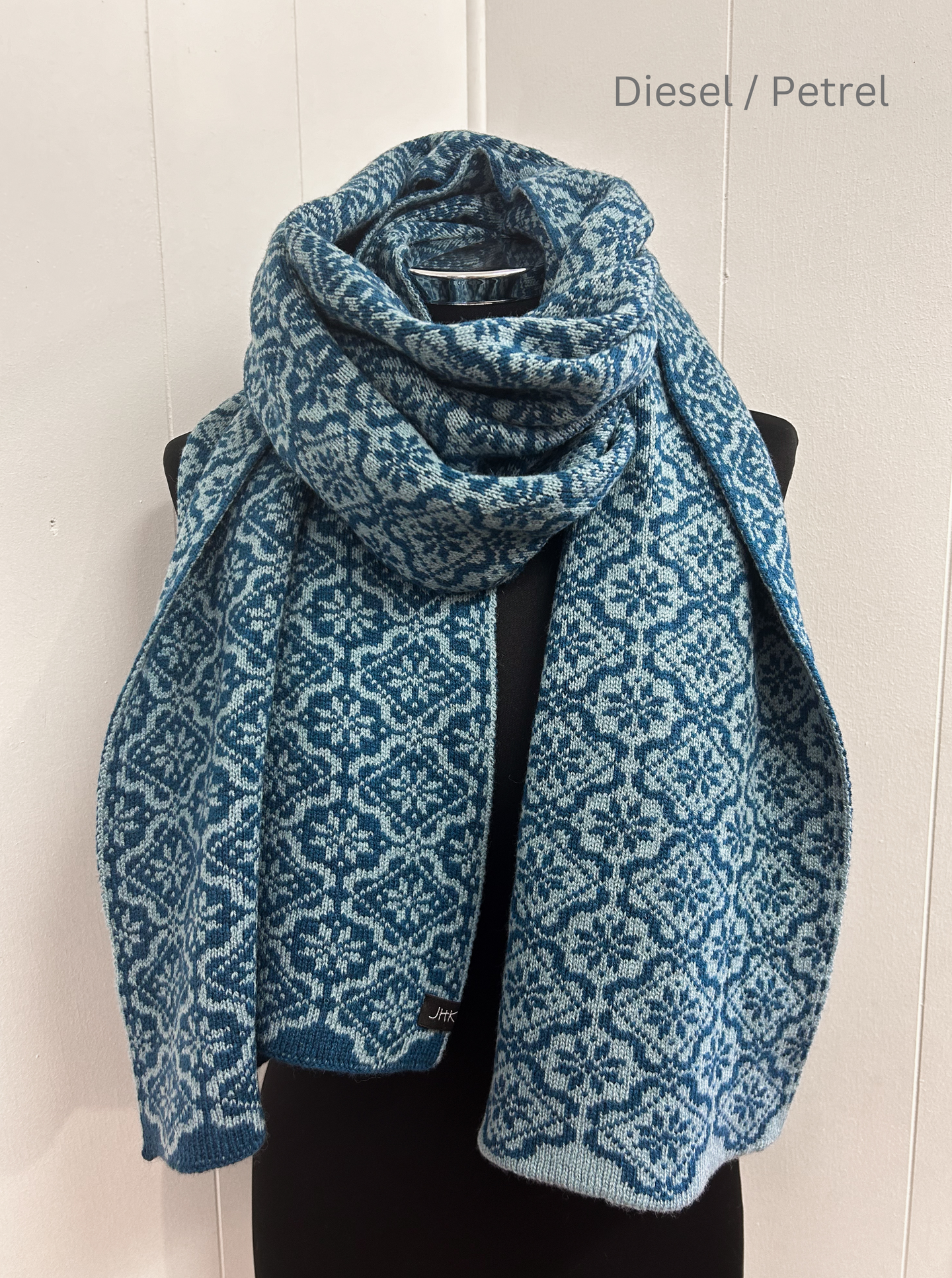 Lizzie's Fair Isle Reversible Scarf