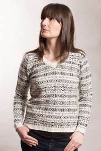 Aunty Mays Jumper V-Neck