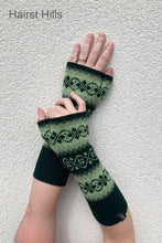 Load image into Gallery viewer, Funky Fair Isle Wrist Warmers
