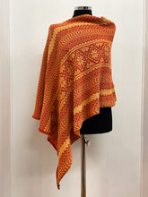 Load image into Gallery viewer, Vintage Fair Isle Poncho
