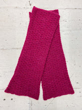 Load image into Gallery viewer, Tuck Stitch Wrist Warmers
