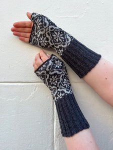 Lizzie's Fair Isle Wrist Warmers