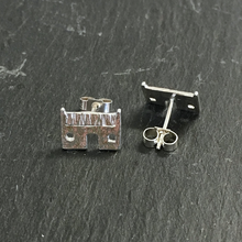 Load image into Gallery viewer, Yala Jewellery Silver Crofthoose Studs
