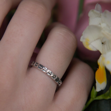 Load image into Gallery viewer, Alison Moore Vine Ring
